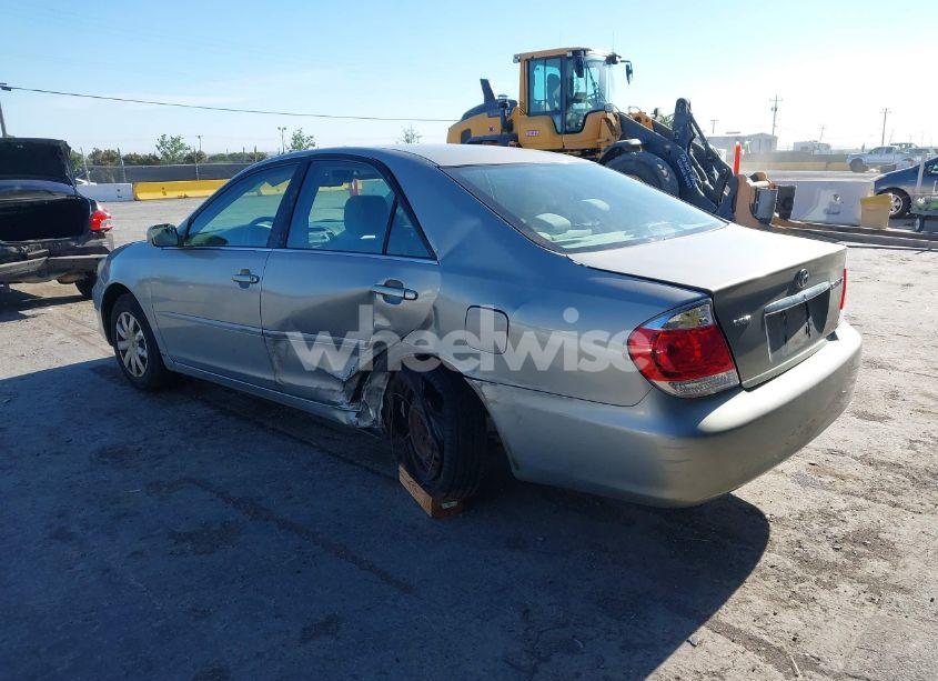 Photo 3 of 2005 Toyota Camry LE (VIN 4T1BE30K65U543152)