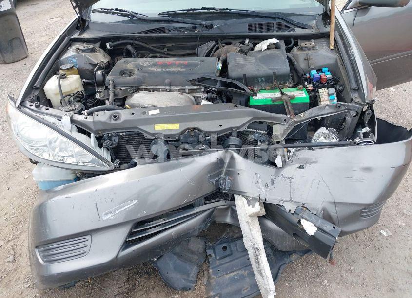 Photo 10 of 2005 Toyota Camry LE (VIN 4T1BE30K65U570707)