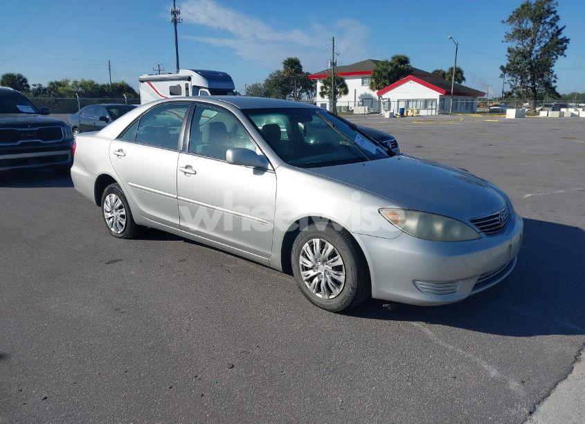 2006 Toyota Camry LE (VIN 4T1BE30K66U160832) main photo