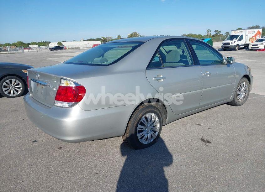 Photo 4 of 2006 Toyota Camry LE (VIN 4T1BE30K66U160832)