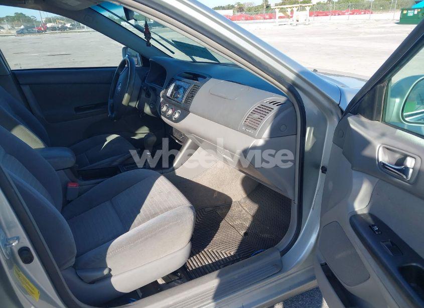 Photo 5 of 2006 Toyota Camry LE (VIN 4T1BE30K66U160832)