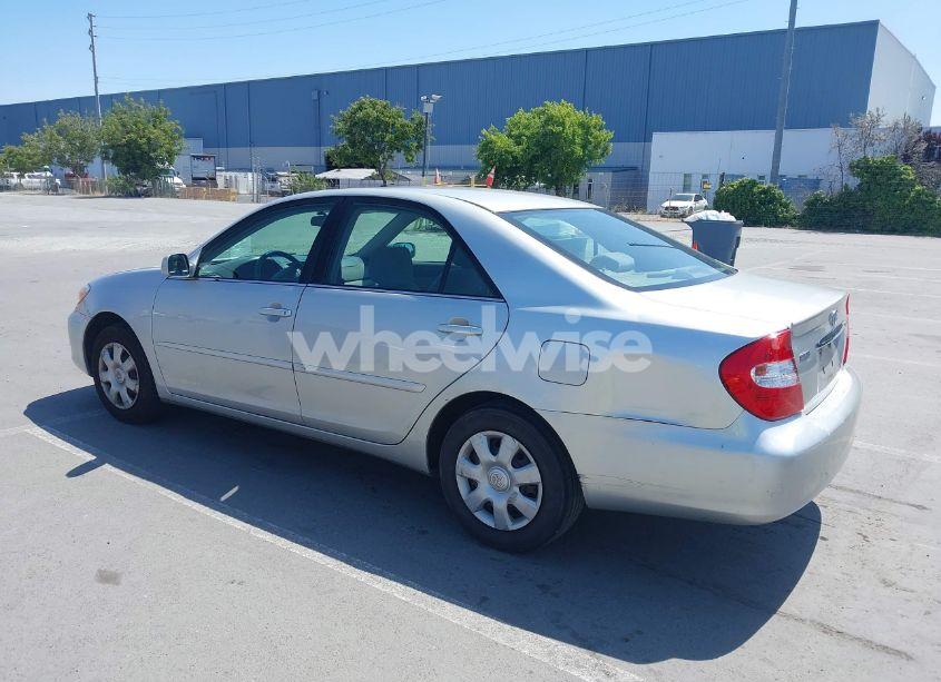 Photo 3 of 2003 Toyota Camry LE (VIN 4T1BE30K73U121629)