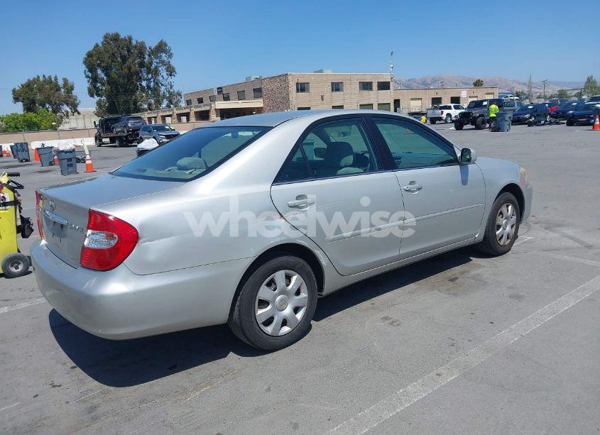 Photo 4 of 2003 Toyota Camry LE (VIN 4T1BE30K73U121629)