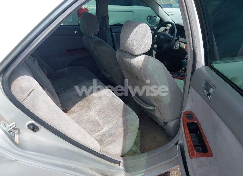 Photo 8 of 2003 Toyota Camry XLE (VIN 4T1BE30K73U679366)
