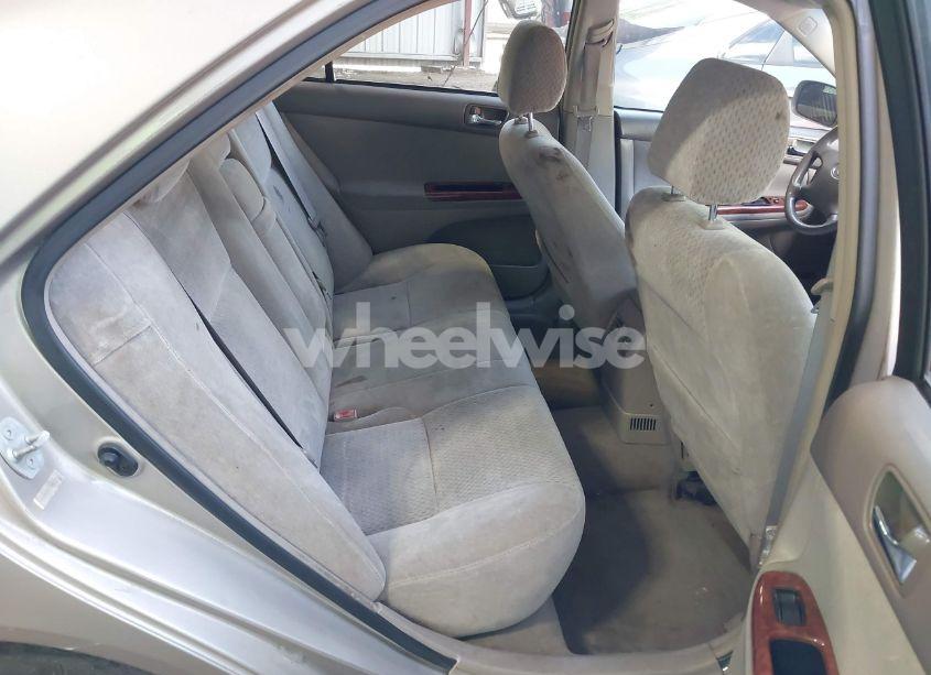 Photo 8 of 2003 Toyota Camry XLE (VIN 4T1BE30K73U723155)