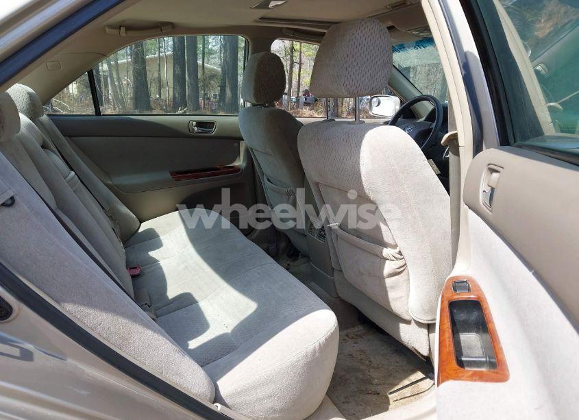 Photo 8 of 2004 Toyota Camry XLE (VIN 4T1BE30K74U291409)