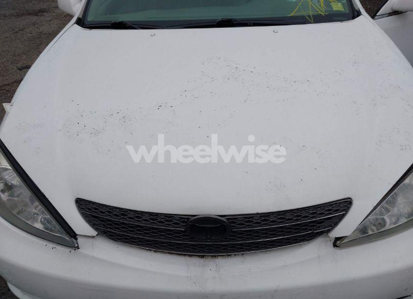 Photo 10 of 2004 Toyota Camry XLE (VIN 4T1BE30K74U302764)