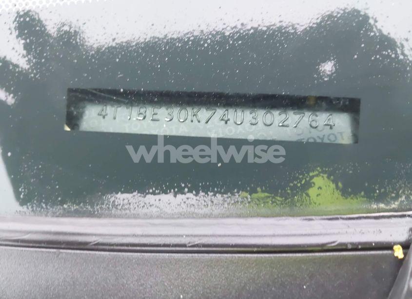 Photo 11 of 2004 Toyota Camry XLE (VIN 4T1BE30K74U302764)