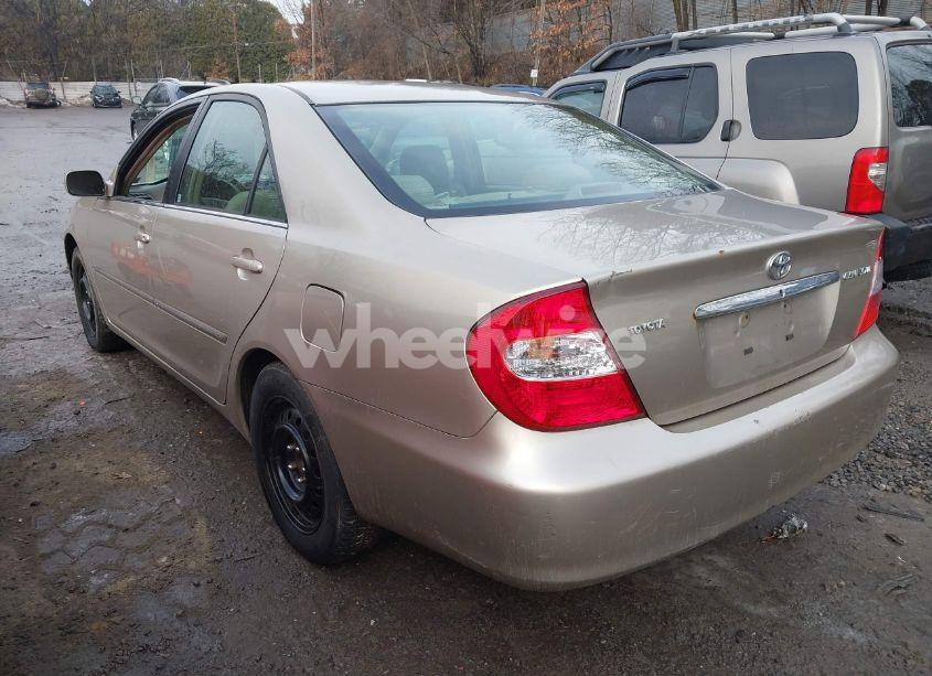 Photo 3 of 2004 Toyota Camry XLE (VIN 4T1BE30K74U340642)