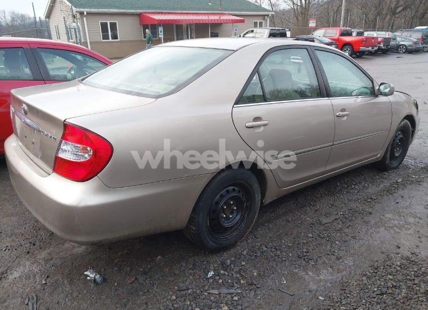 Photo 4 of 2004 Toyota Camry XLE (VIN 4T1BE30K74U340642)