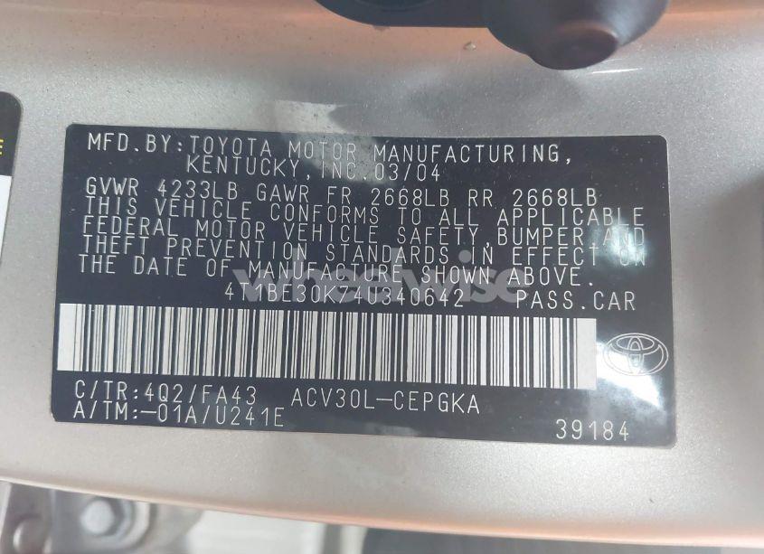 Photo 9 of 2004 Toyota Camry XLE (VIN 4T1BE30K74U340642)