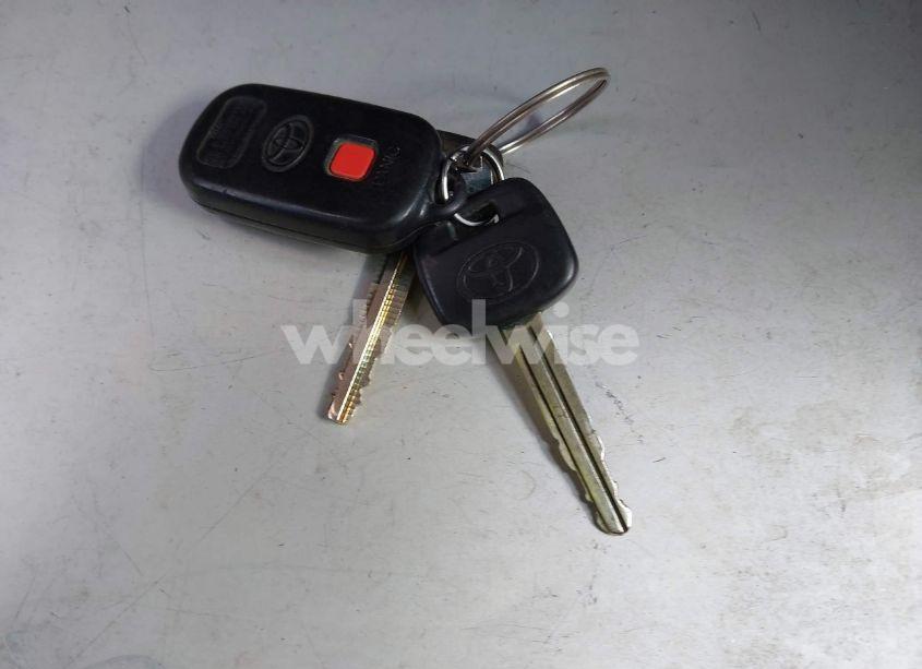 Photo 11 of 2004 Toyota Camry LE (VIN 4T1BE30K74U364617)