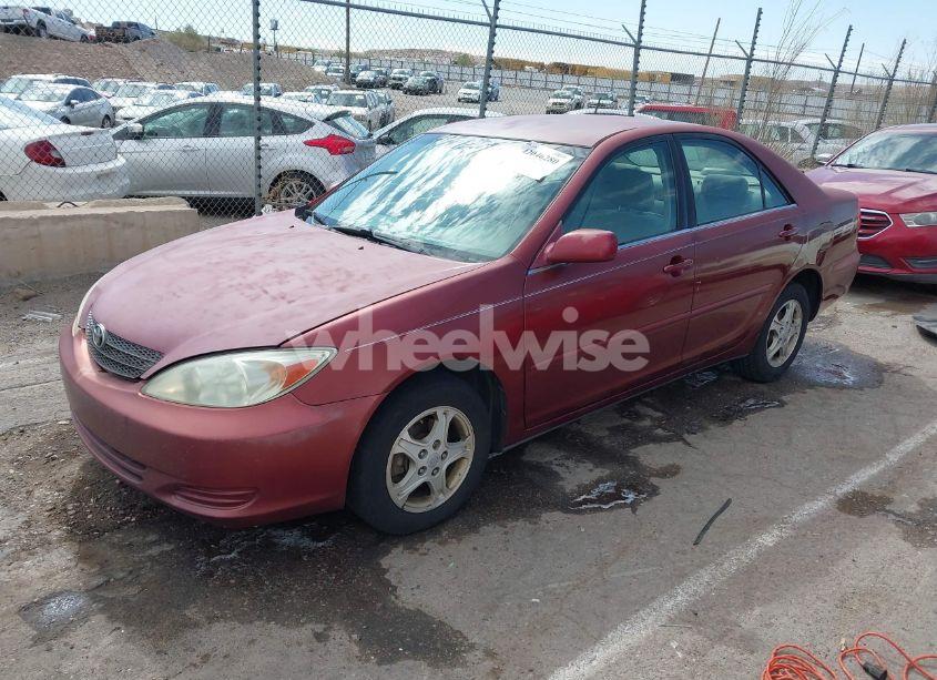 Photo 2 of 2004 Toyota Camry LE (VIN 4T1BE30K74U364617)
