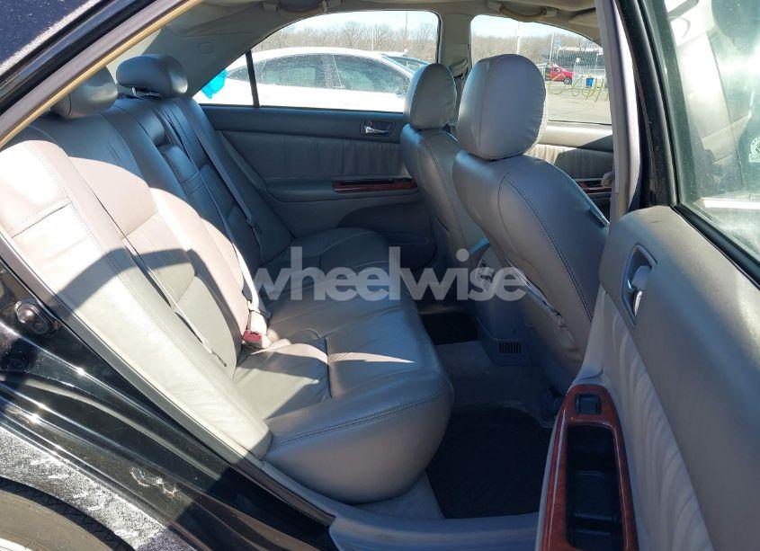 Photo 8 of 2004 Toyota Camry XLE (VIN 4T1BE30K74U375388)