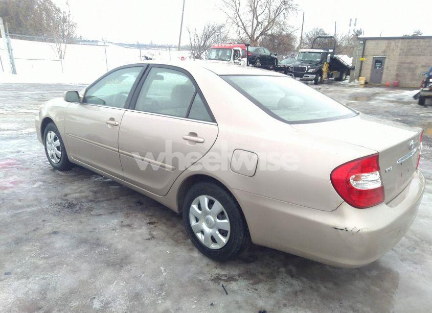 Photo 3 of 2004 Toyota Camry LE (VIN 4T1BE30K74U790548)
