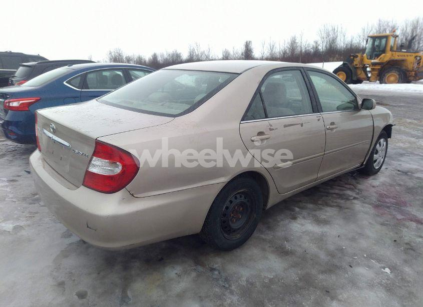 Photo 4 of 2004 Toyota Camry LE (VIN 4T1BE30K74U790548)