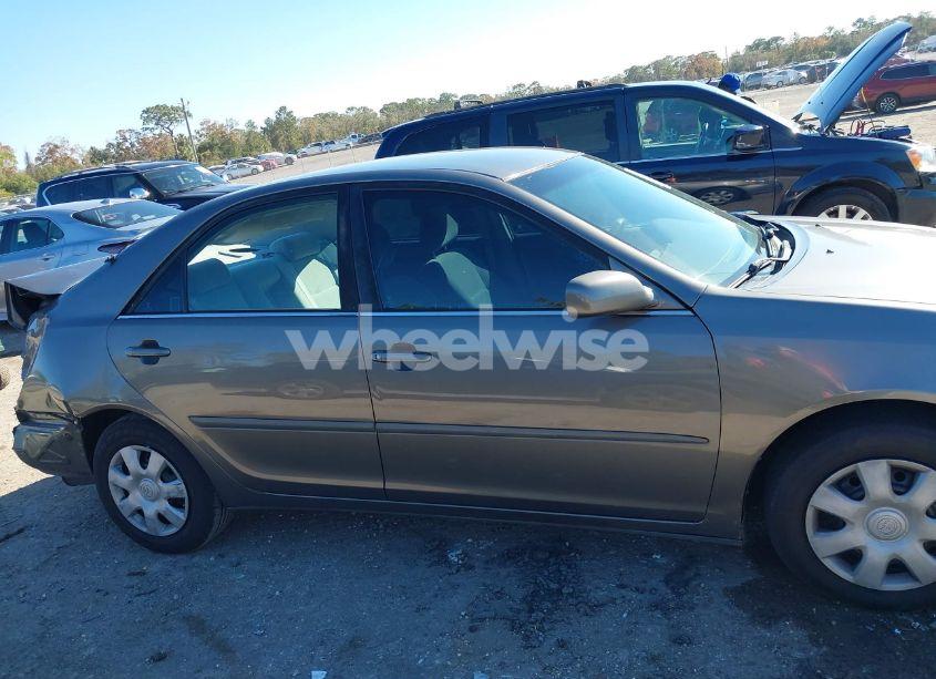 Photo 13 of 2004 Toyota Camry LE (VIN 4T1BE30K74U843779)