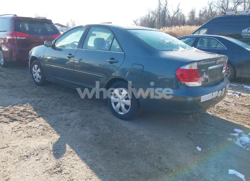 Photo 3 of 2005 Toyota Camry LE (VIN 4T1BE30K75U087985)