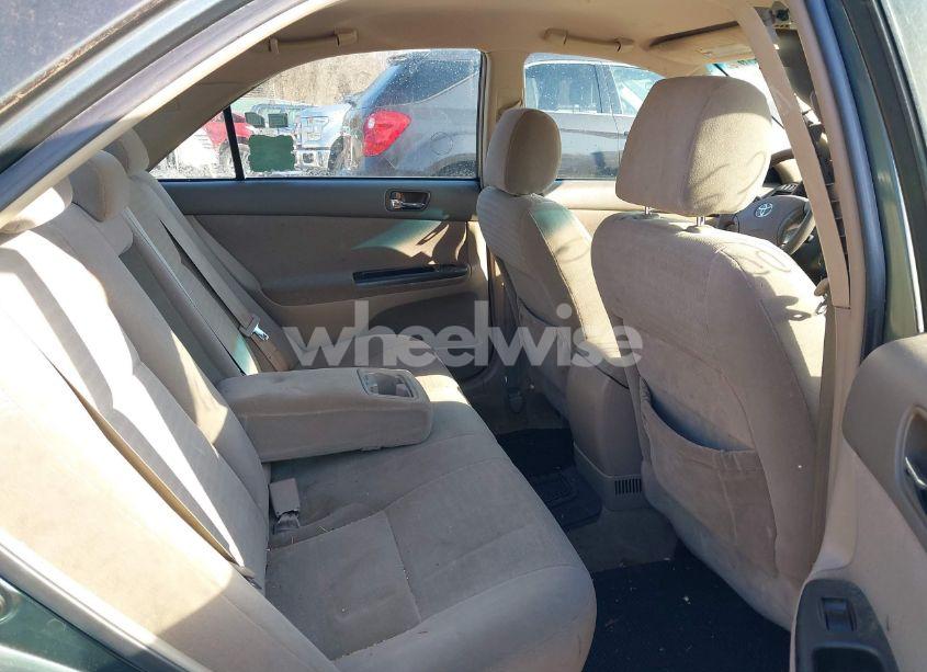 Photo 8 of 2005 Toyota Camry LE (VIN 4T1BE30K75U087985)