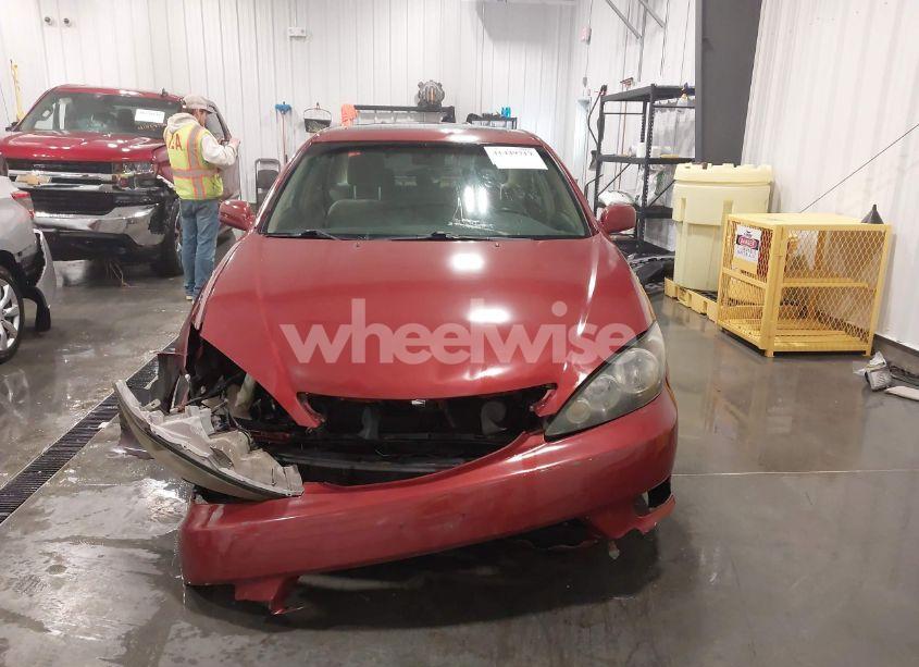 Photo 13 of 2005 Toyota Camry SE (VIN 4T1BE30K75U090921)