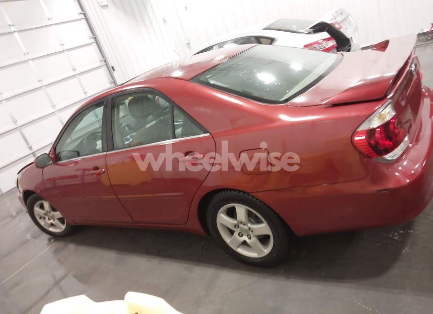 Photo 15 of 2005 Toyota Camry SE (VIN 4T1BE30K75U090921)
