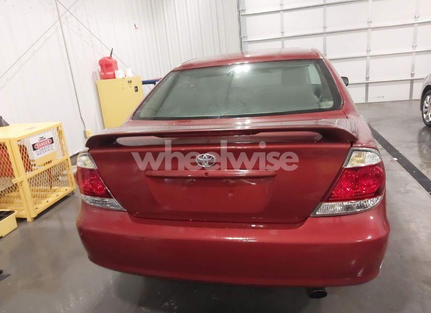 Photo 17 of 2005 Toyota Camry SE (VIN 4T1BE30K75U090921)