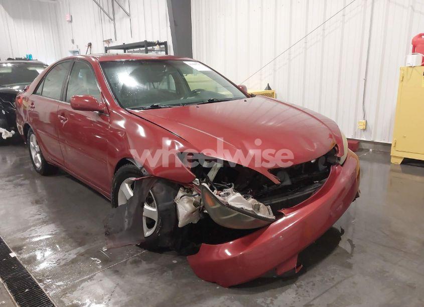 Photo 6 of 2005 Toyota Camry SE (VIN 4T1BE30K75U090921)