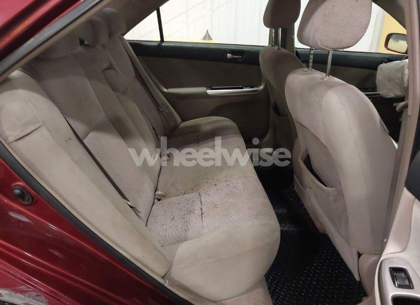 Photo 8 of 2005 Toyota Camry SE (VIN 4T1BE30K75U090921)