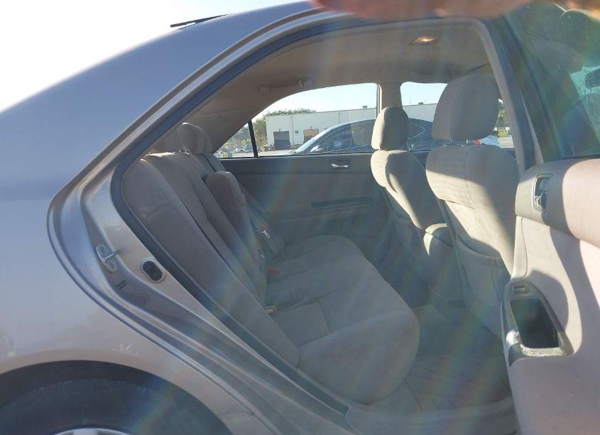 Photo 8 of 2005 Toyota Camry LE (VIN 4T1BE30K75U420282)