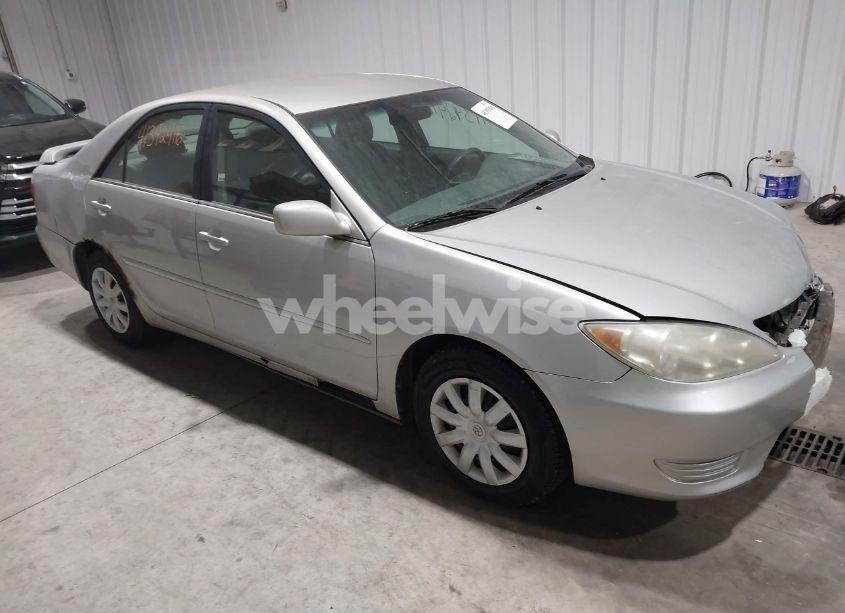 2006 Toyota Camry LE (VIN 4T1BE30K76U665407) main photo