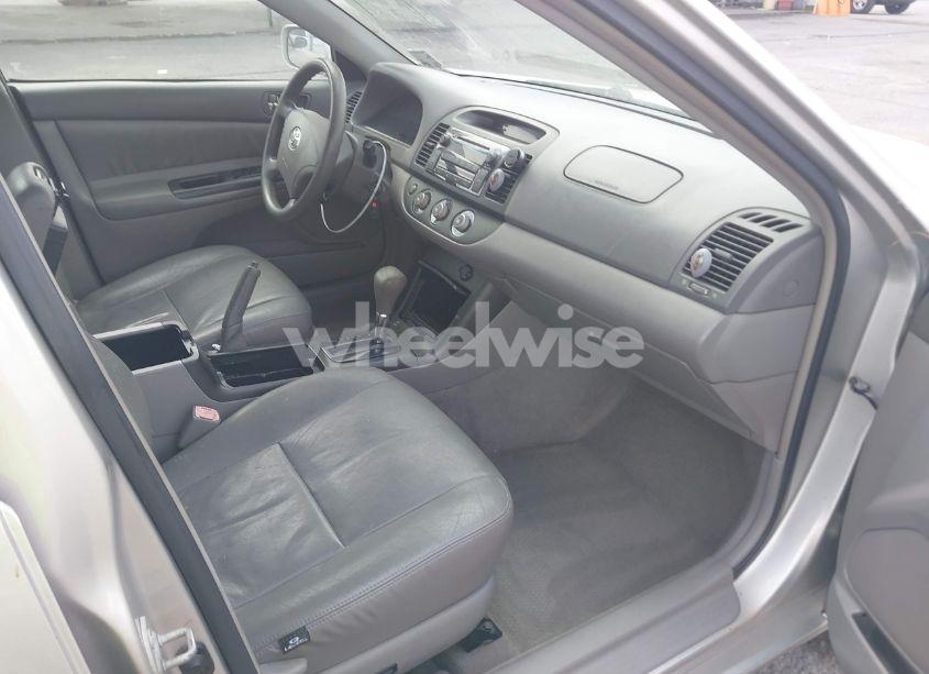 Photo 5 of 2006 Toyota Camry LE (VIN 4T1BE30K76U672695)