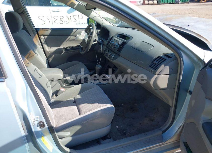 Photo 5 of 2006 Toyota Camry LE (VIN 4T1BE30K76U699623)