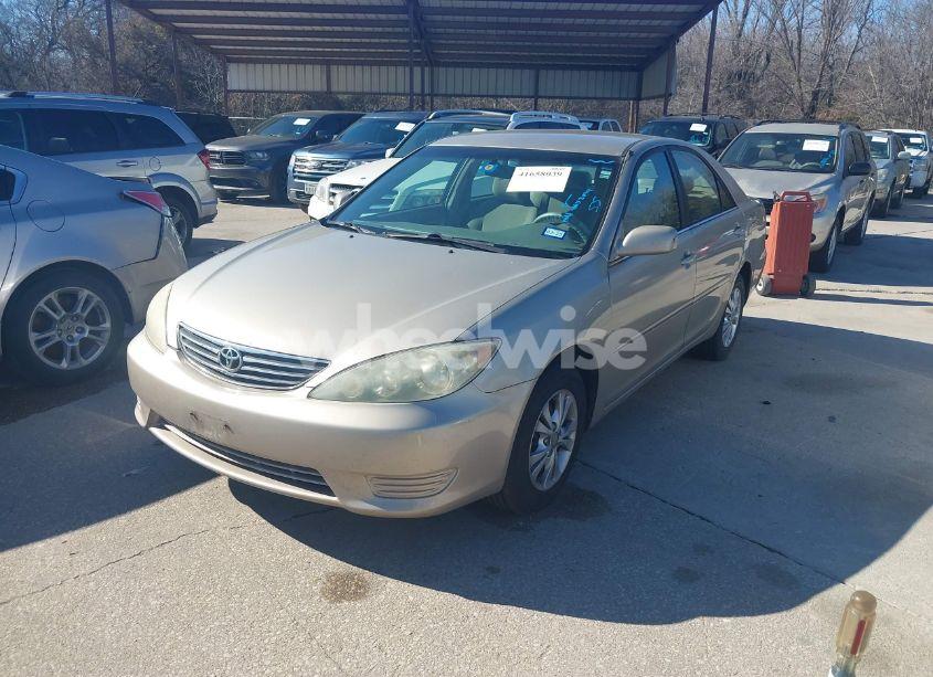 Photo 2 of 2006 Toyota Camry LE (VIN 4T1BE30K76U704819)