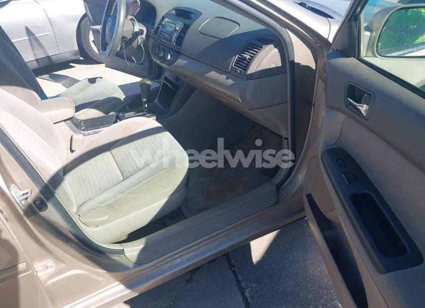 Photo 5 of 2006 Toyota Camry LE (VIN 4T1BE30K76U704819)