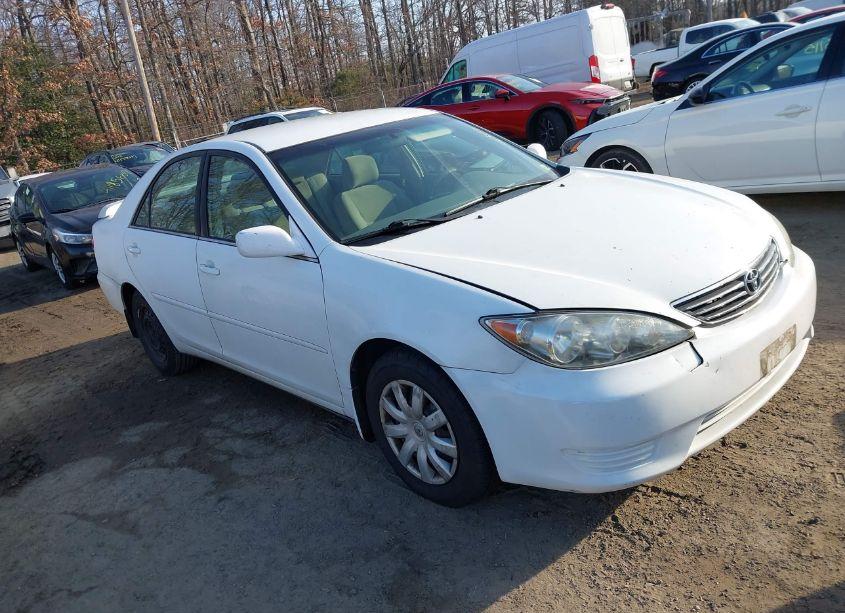 2006 Toyota Camry LE (VIN 4T1BE30K76U729073) main photo