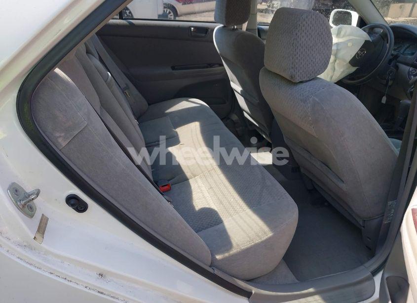 Photo 8 of 2003 Toyota Camry LE (VIN 4T1BE30K83U234540)