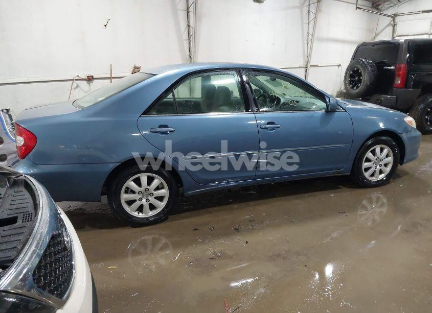 Photo 4 of 2003 Toyota Camry XLE (VIN 4T1BE30K83U752132)