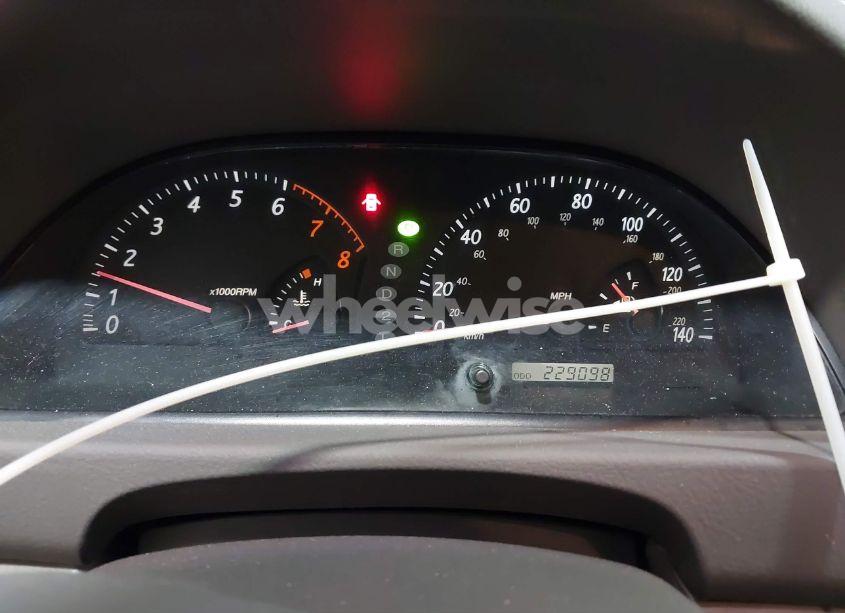 Photo 7 of 2003 Toyota Camry XLE (VIN 4T1BE30K83U752132)