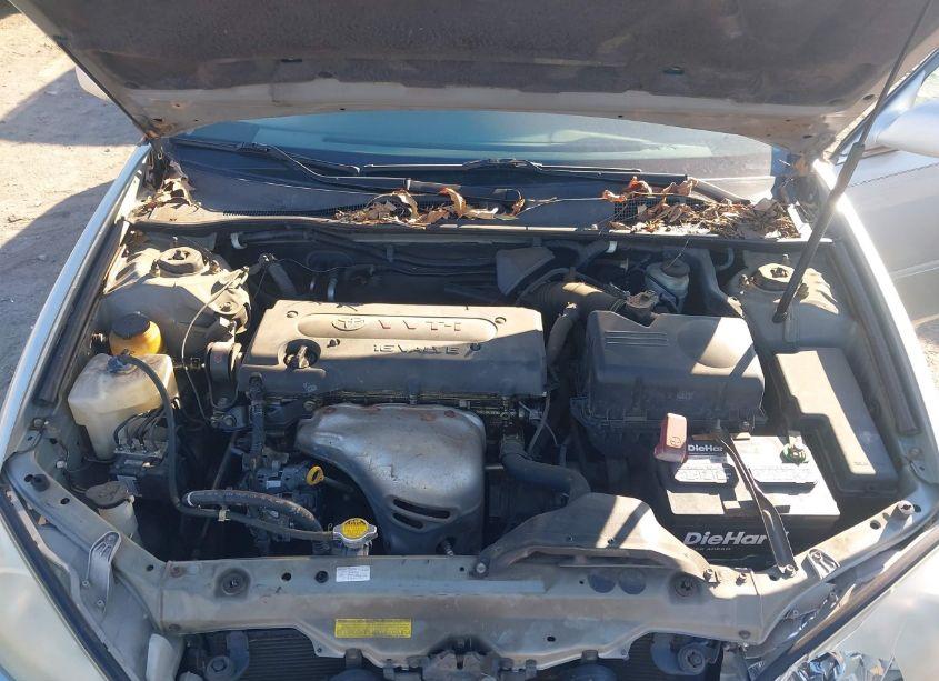 Photo 10 of 2004 Toyota Camry LE (VIN 4T1BE30K84U280550)