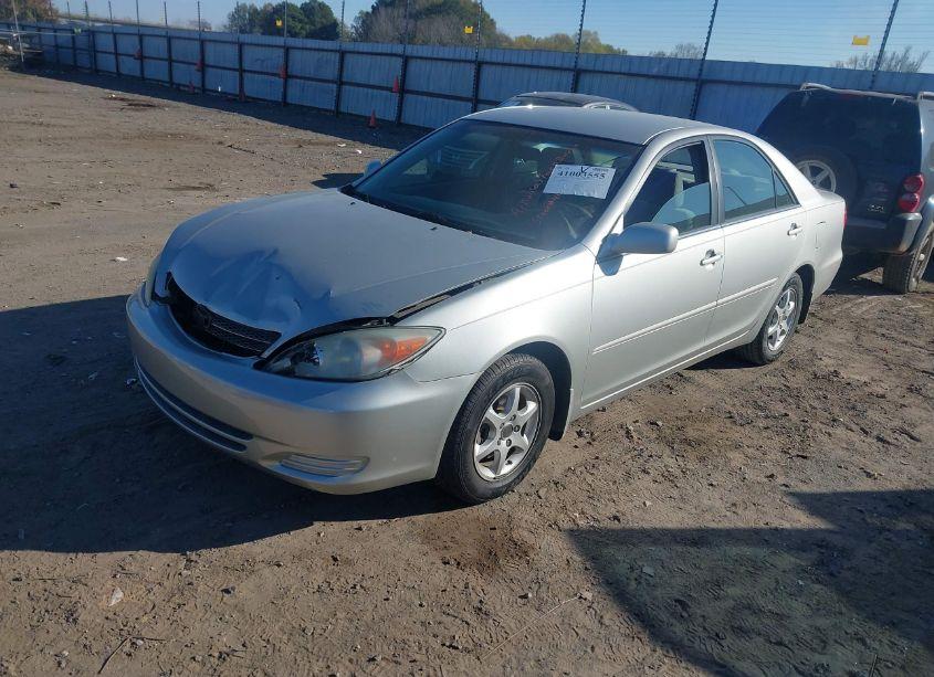 Photo 2 of 2004 Toyota Camry LE (VIN 4T1BE30K84U280550)