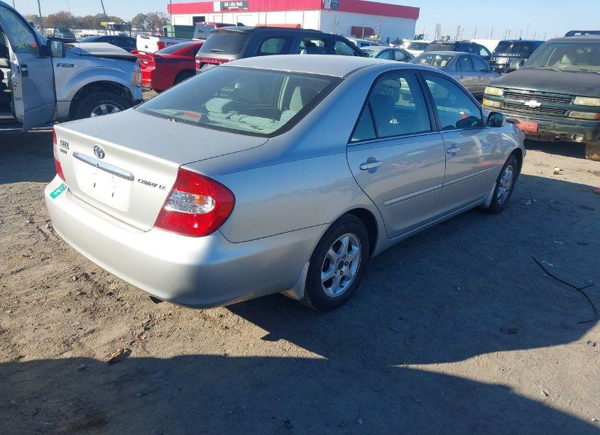 Photo 4 of 2004 Toyota Camry LE (VIN 4T1BE30K84U280550)