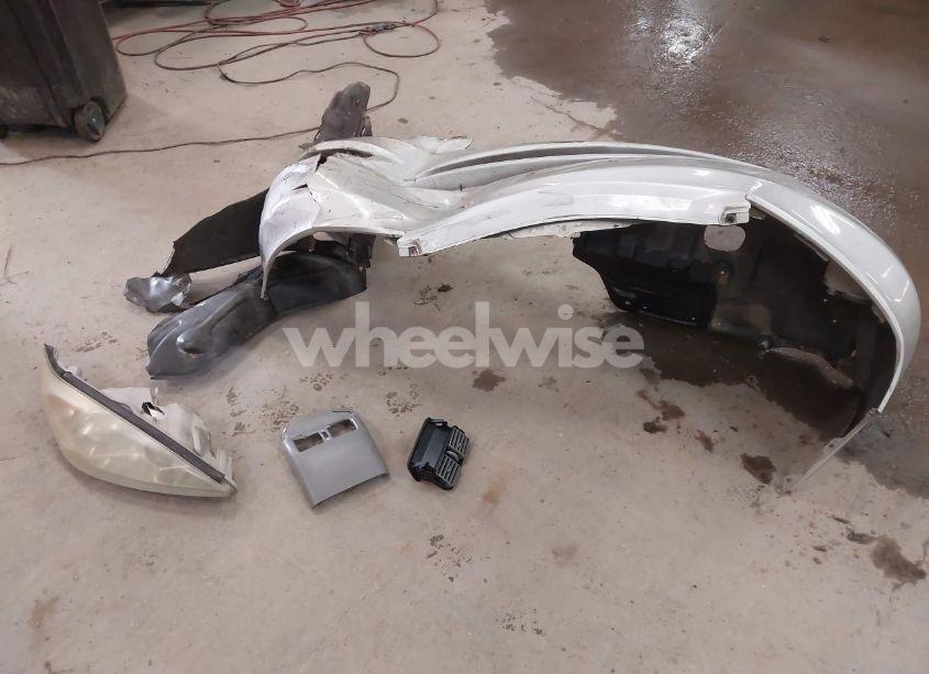 Photo 12 of 2004 Toyota Camry XLE (VIN 4T1BE30K84U290978)