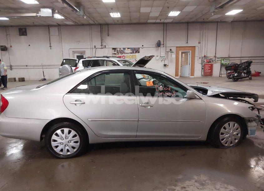 Photo 14 of 2004 Toyota Camry XLE (VIN 4T1BE30K84U290978)