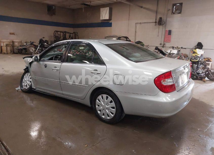 Photo 3 of 2004 Toyota Camry XLE (VIN 4T1BE30K84U290978)