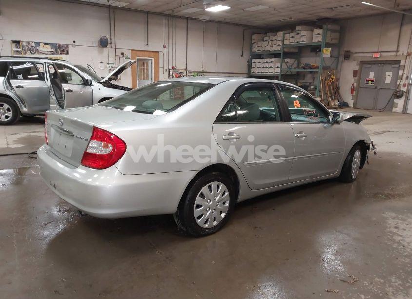 Photo 4 of 2004 Toyota Camry XLE (VIN 4T1BE30K84U290978)