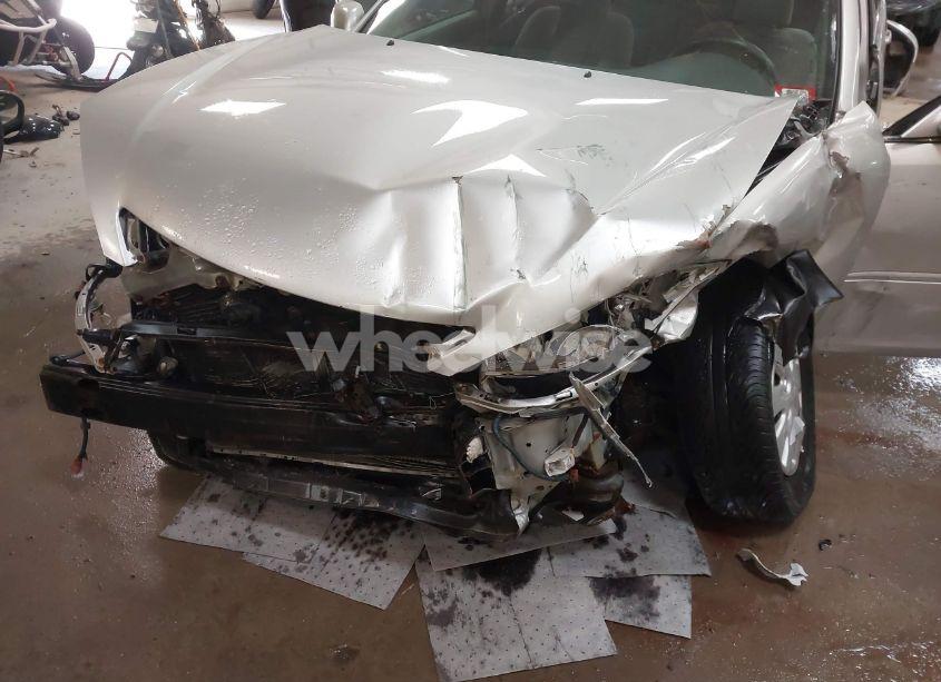 Photo 6 of 2004 Toyota Camry XLE (VIN 4T1BE30K84U290978)