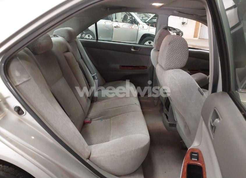 Photo 8 of 2004 Toyota Camry XLE (VIN 4T1BE30K84U290978)