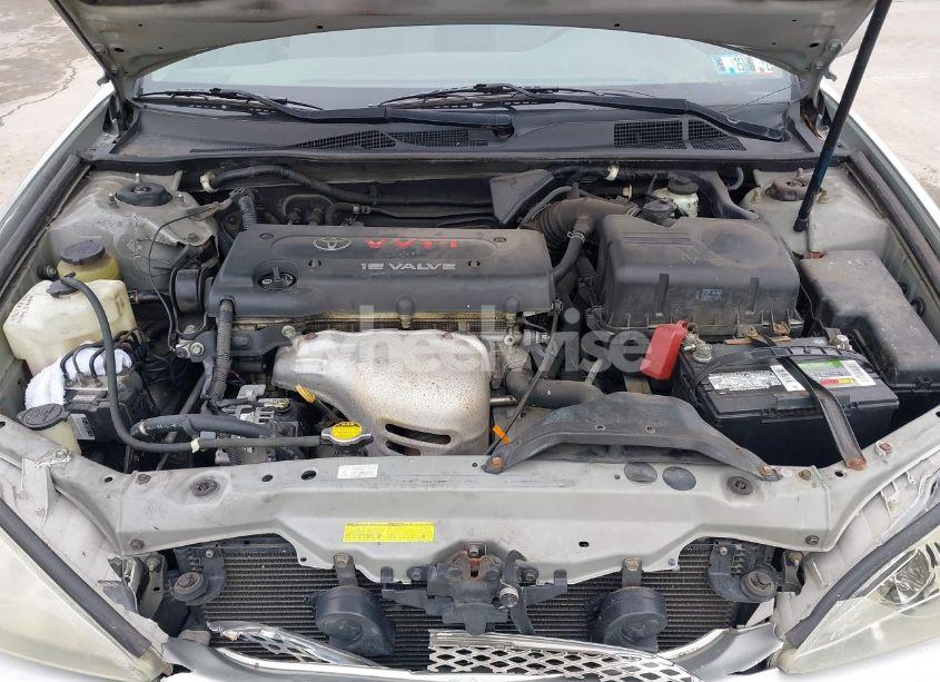 Photo 10 of 2004 Toyota Camry LE (VIN 4T1BE30K84U865581)