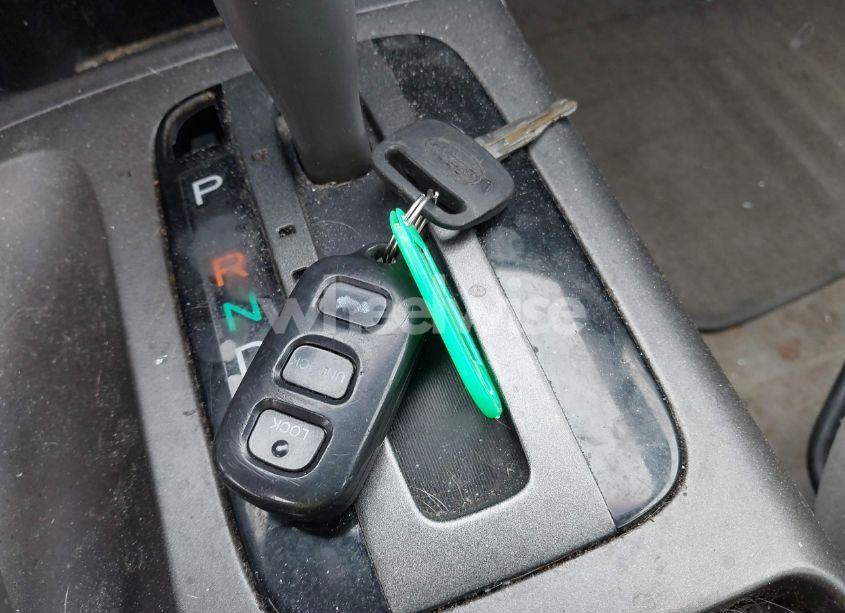 Photo 11 of 2004 Toyota Camry LE (VIN 4T1BE30K84U865581)