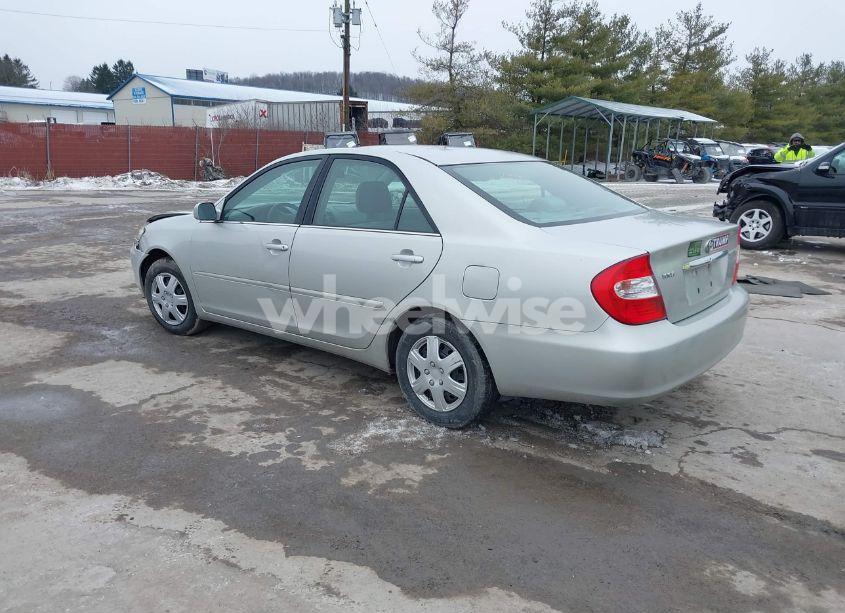 Photo 3 of 2004 Toyota Camry LE (VIN 4T1BE30K84U865581)